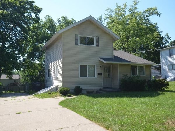 562 S Franklin St, Whitewater, WI 53190