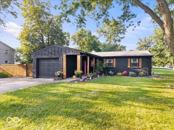 8807 Moll Drive , Fishers, IN 46038