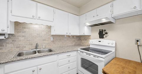 575 Claremont Street, Reno, NV 89502 Photo