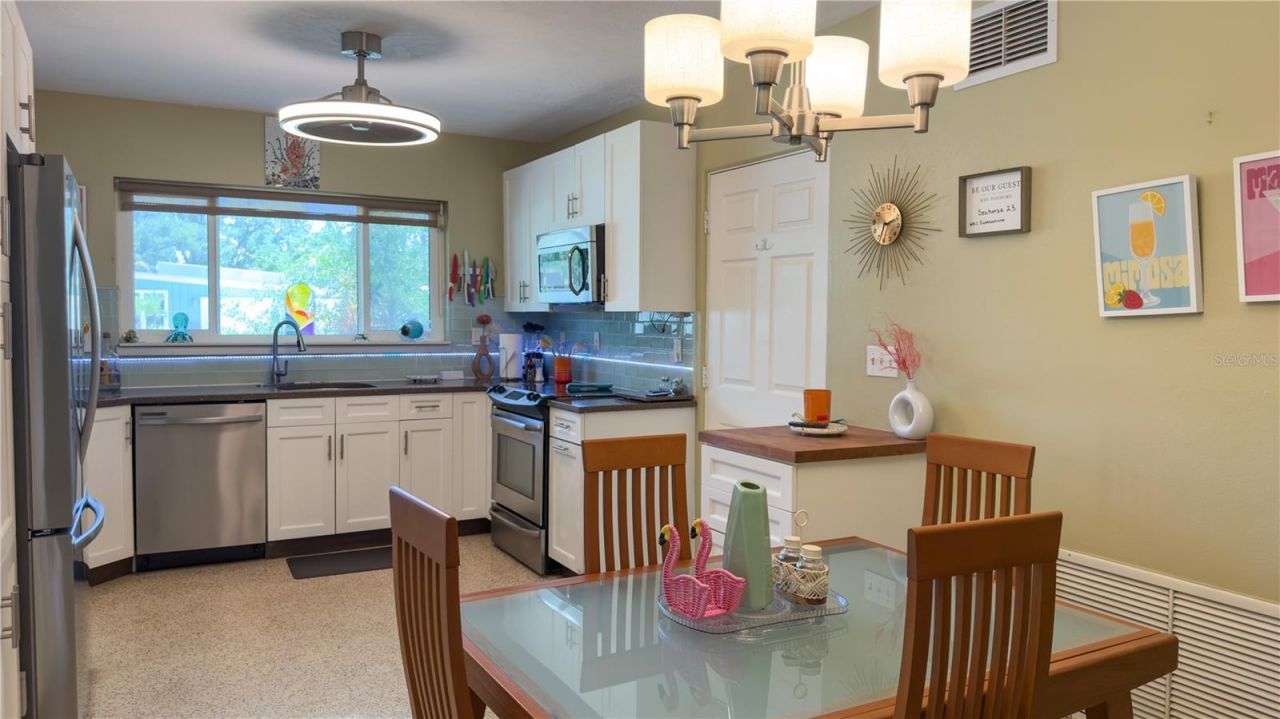 2215 Alvarado Lane, Sarasota, FL 34231 Photo