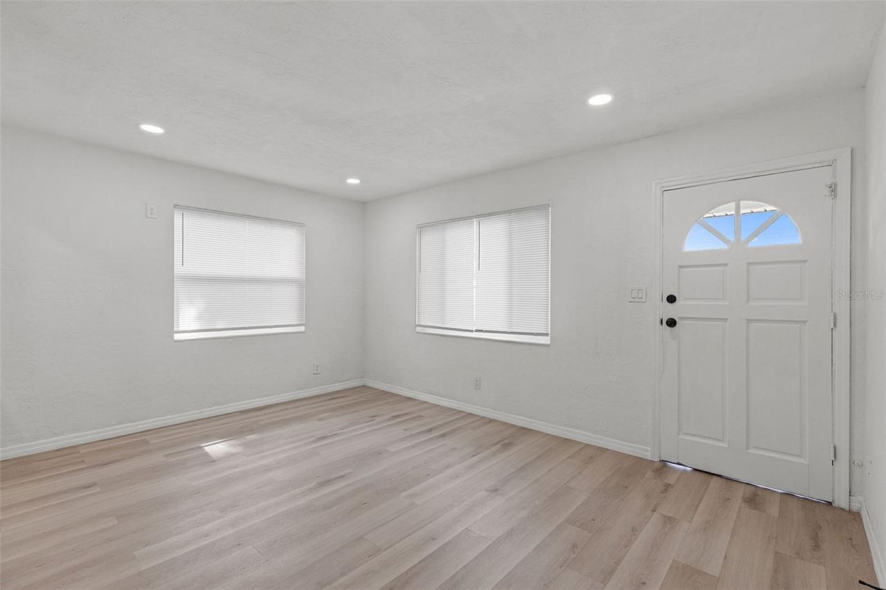 4110 3rd Avenue S, Saint Petersburg, FL 33711 Photo