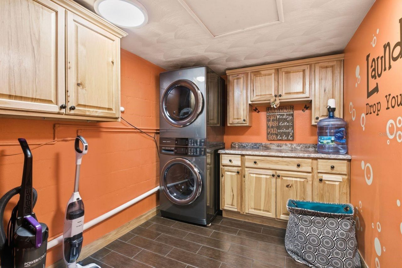 3280 56th Way N, Saint Petersburg, FL 33710 Photo