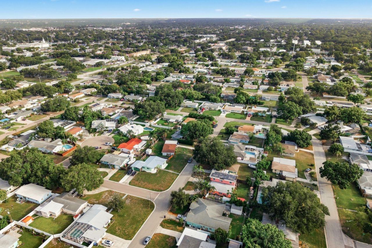 3280 56th Way N, Saint Petersburg, FL 33710 Photo