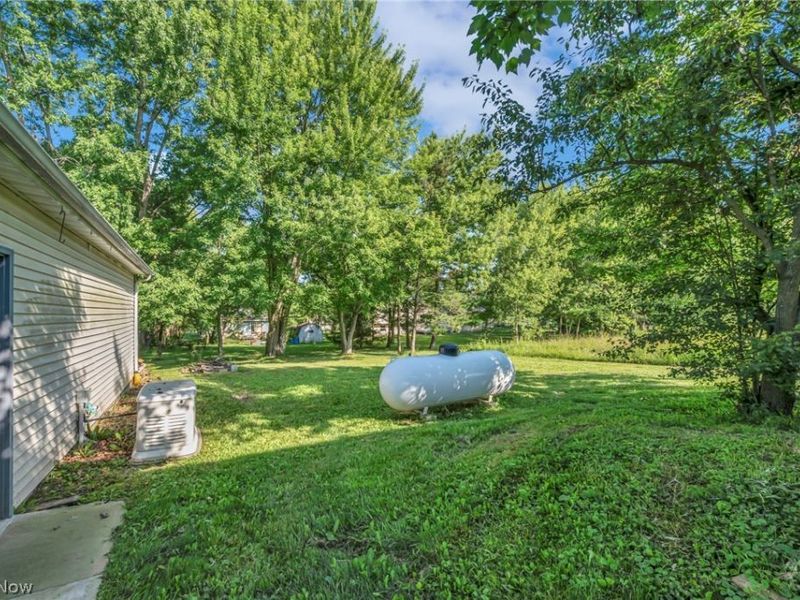 1350 Saffron Drive , West Salem, OH 44287 Photo 9