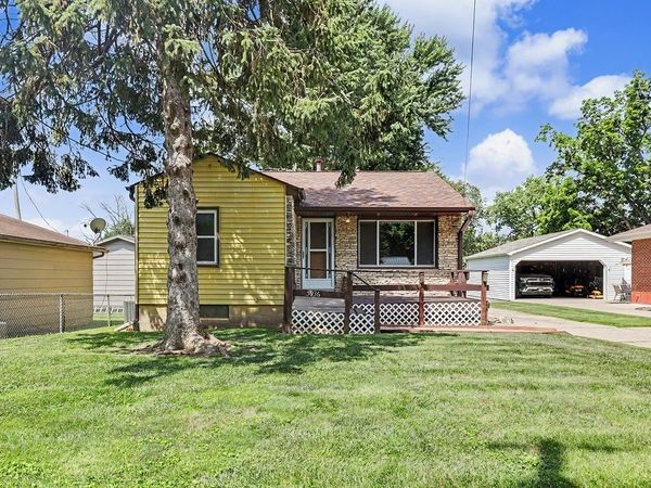5936 SW 2nd Street, Des Moines, IA 50315