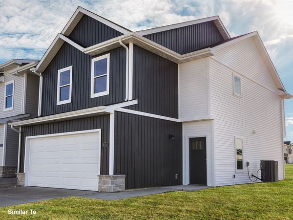 9160 Robinson Drive, West Des Moines, IA 50266