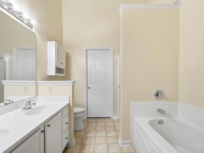 3937 Olde Savannah Drive, Colerain Township, OH 45247 Photo 19