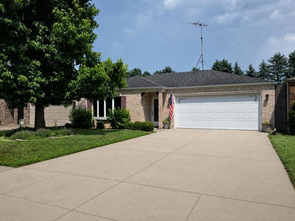 1629 Almond Street SW, DeMotte, IN 46310