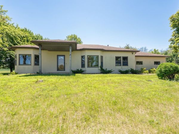 13261 Marystown Road , Shakopee, MN 55379
