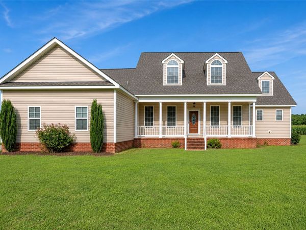 86 Brandon Point Road , Locust Hill, VA 23092