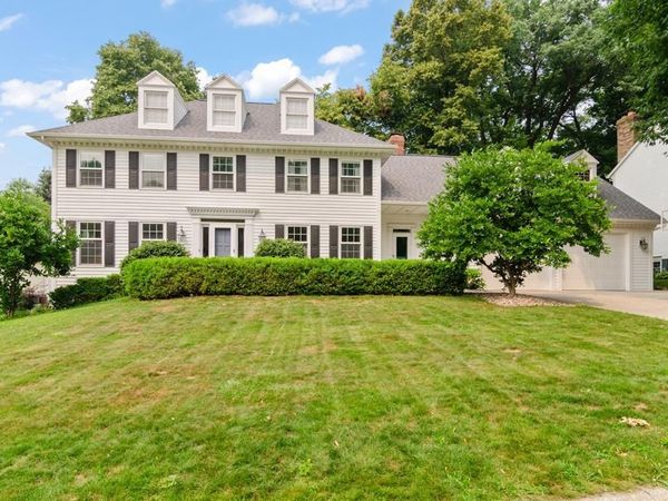 2078 SANDALWOOD COURT, Green Bay, WI 54304