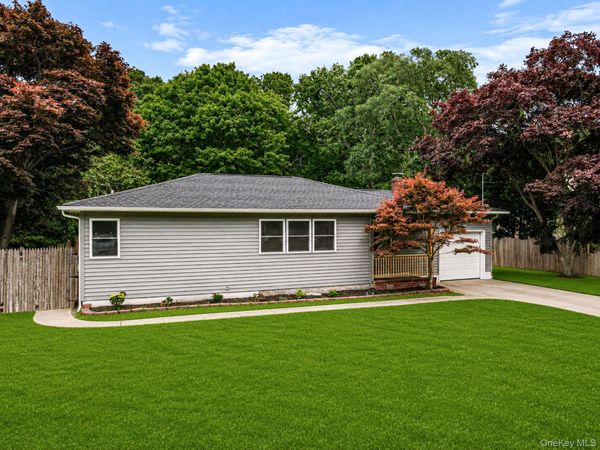 11 Mayfield , Mastic Beach, NY 11951