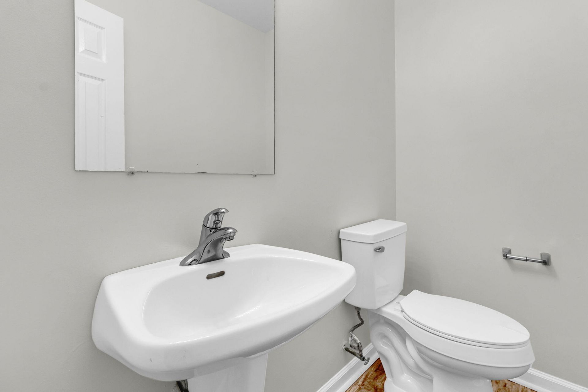 401 Beverly Drive Photo 17