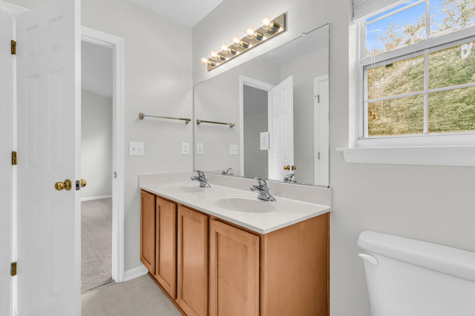401 Beverly Drive Photo 21