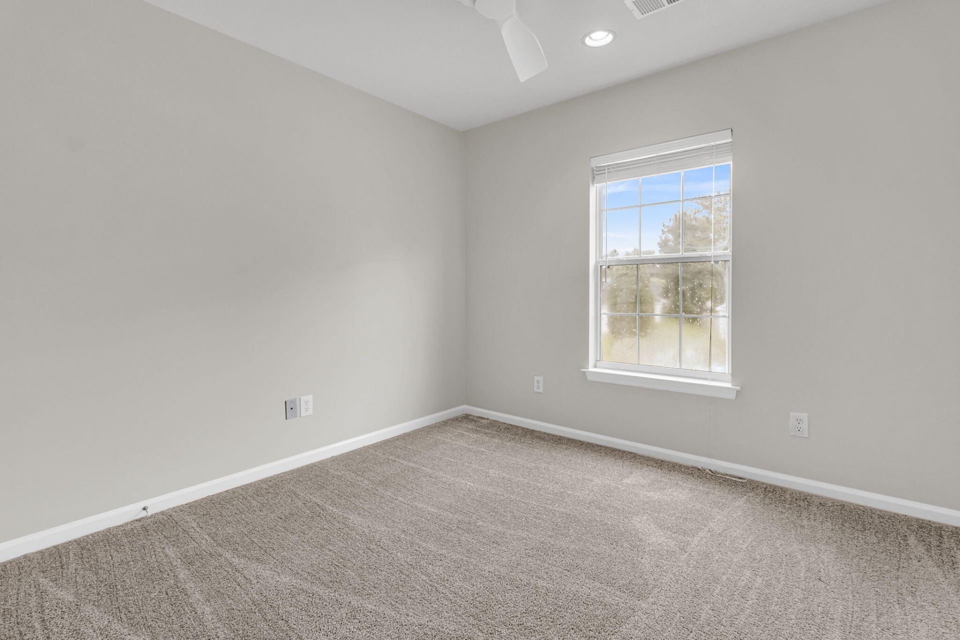401 Beverly Drive Photo 27