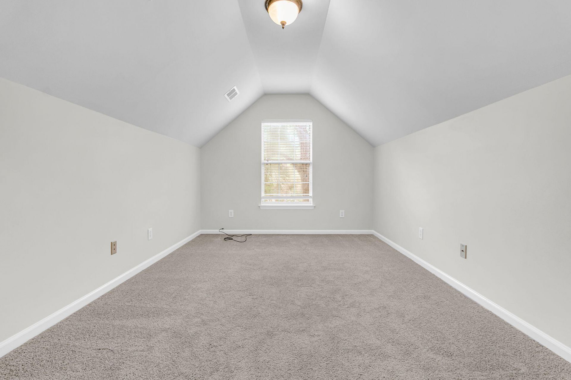 401 Beverly Drive Photo 30