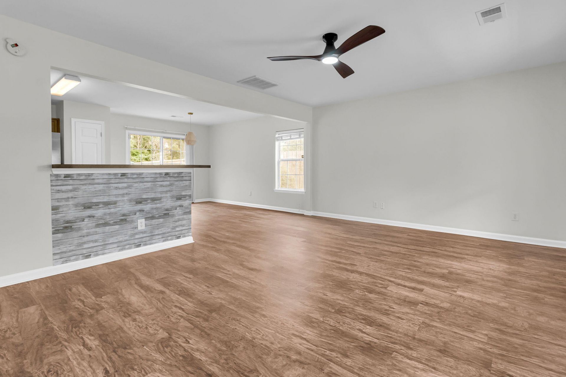 401 Beverly Drive Photo 7