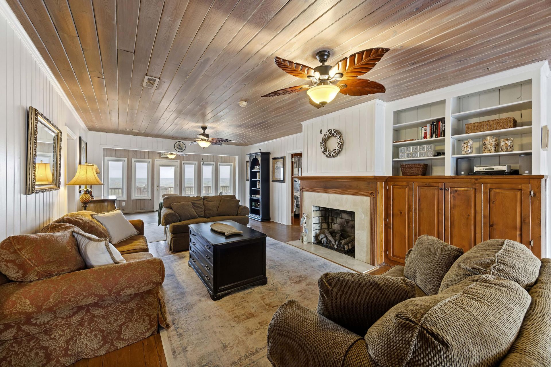 670 Springs Avenue Photo 41
