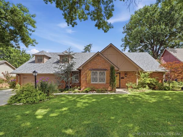 6121 E 52nd Place, Tulsa, OK 74135