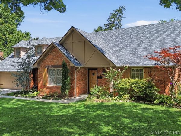 6121 E 52nd Place, Tulsa, OK 74135