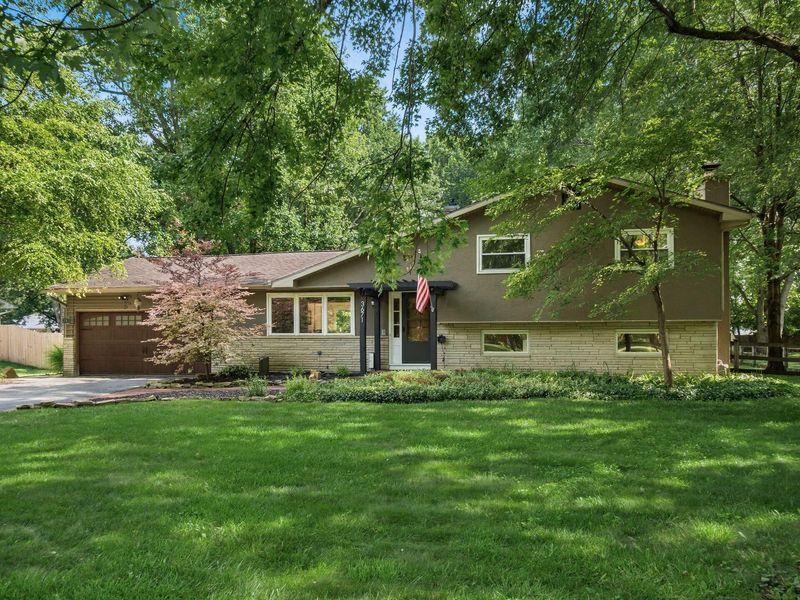 3671 Skyline Drive , Columbus, OH 43235 Photo 1
