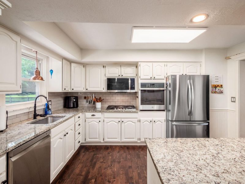 3671 Skyline Drive , Columbus, OH 43235 Photo 17