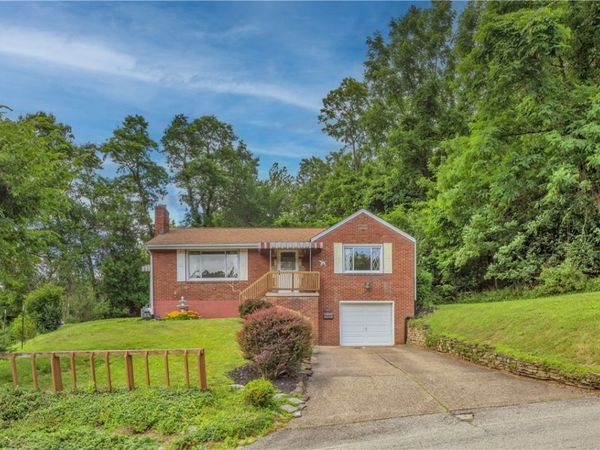 421 Orchard Dr , Pleasant Hills, PA 15236