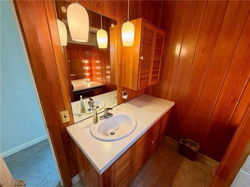 130 E 192nd Street , Euclid, OH 44119 Photo 17