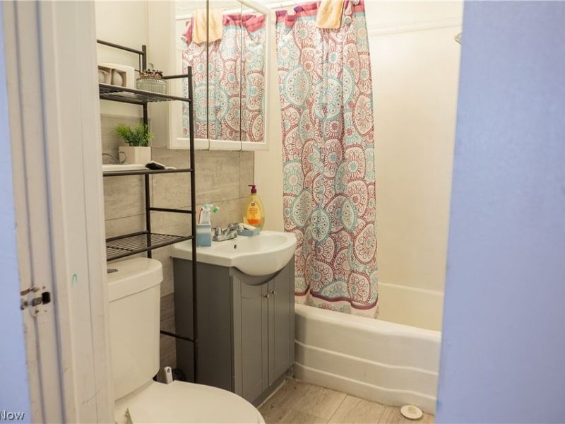 3247 W 56th Street, Cleveland, OH 44102 Photo 23