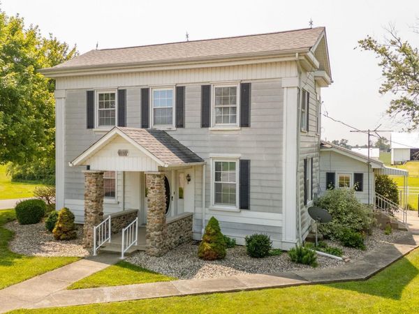 5943 N Wilbur Wright Road, Mooreland, IN 47360