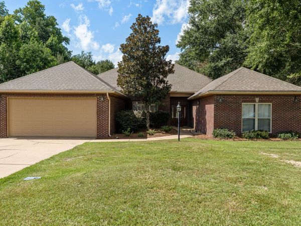 19 Morrell, Hattiesburg, MS 39402
