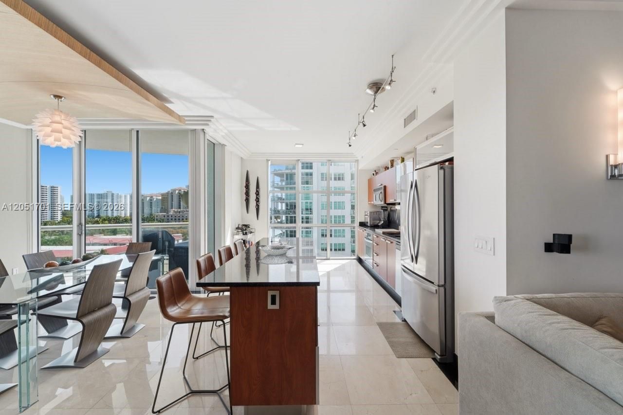 3131 NE 188th St , Unit 1-901, Aventura, FL 33180 Photo