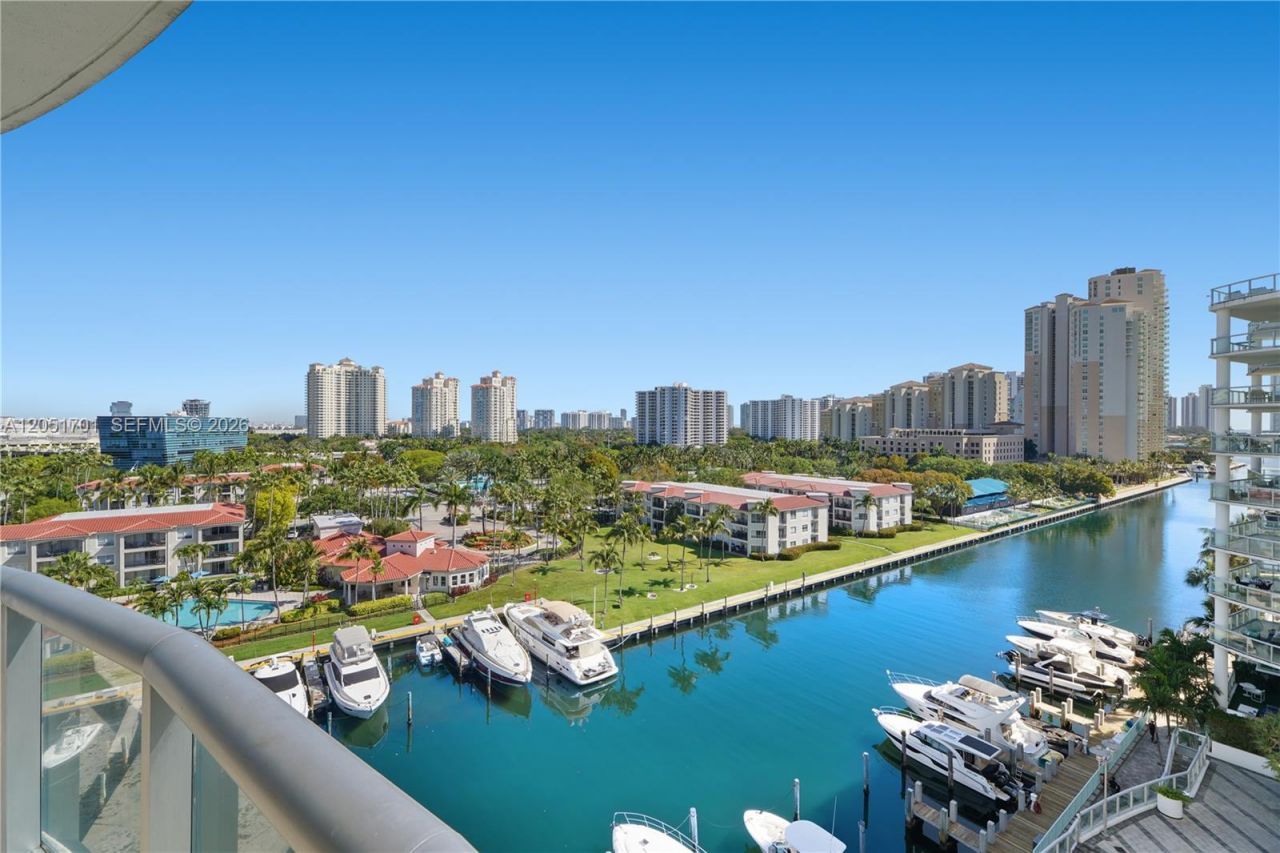 3131 NE 188th St , Unit 1-901, Aventura, FL 33180 Photo