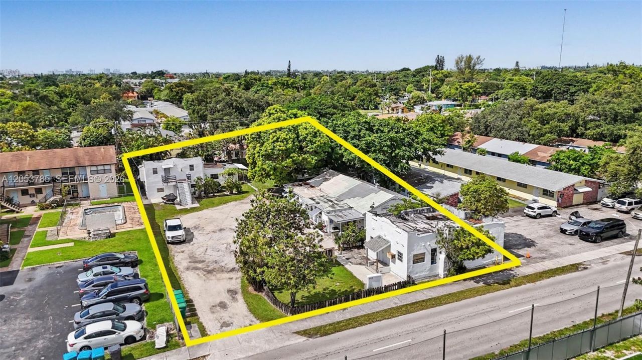 2306 Van Buren St, Hollywood, FL 33020 Photo