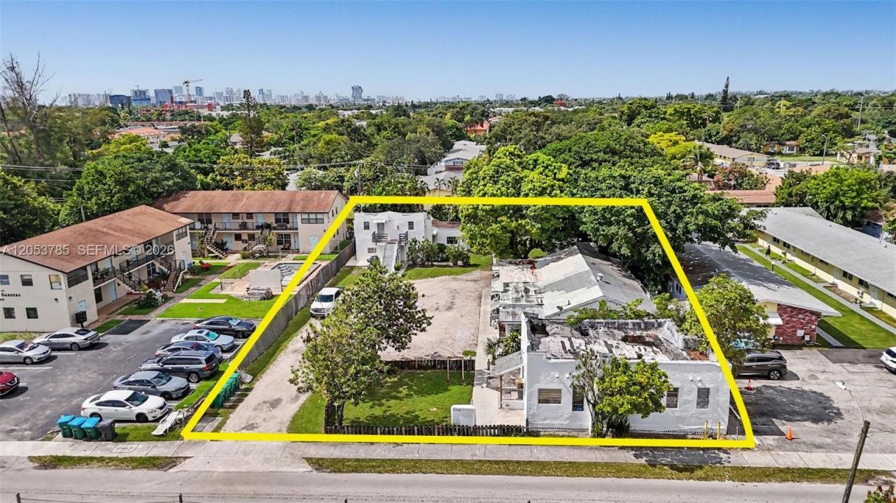 2306 Van Buren St, Hollywood, FL 33020 Photo