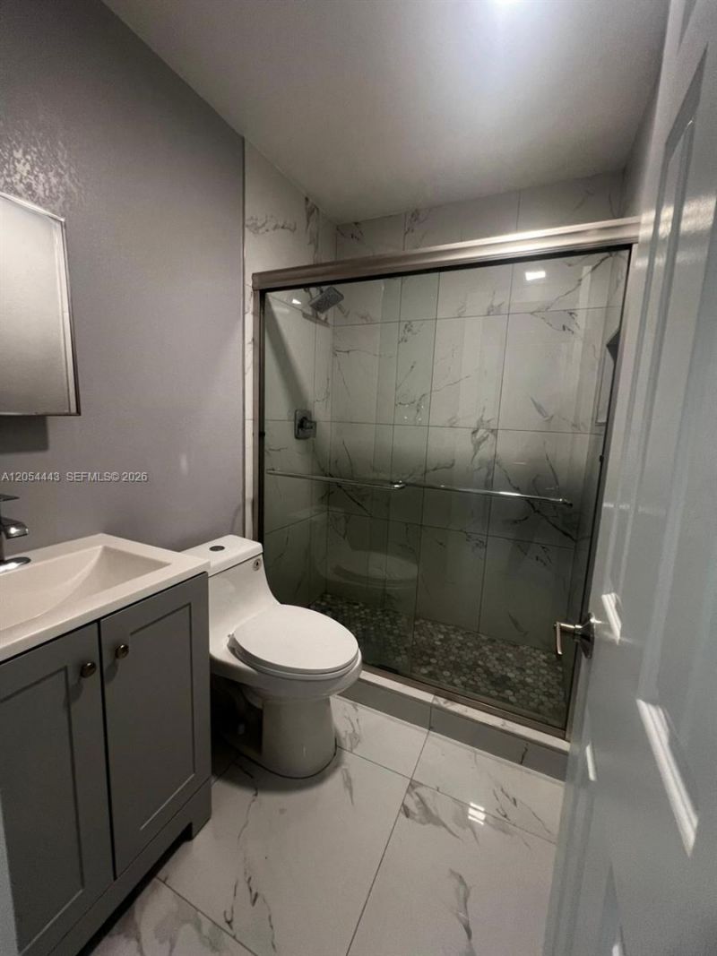 2081 NW 30st St , Unit 4, Miami, FL 33142 Photo