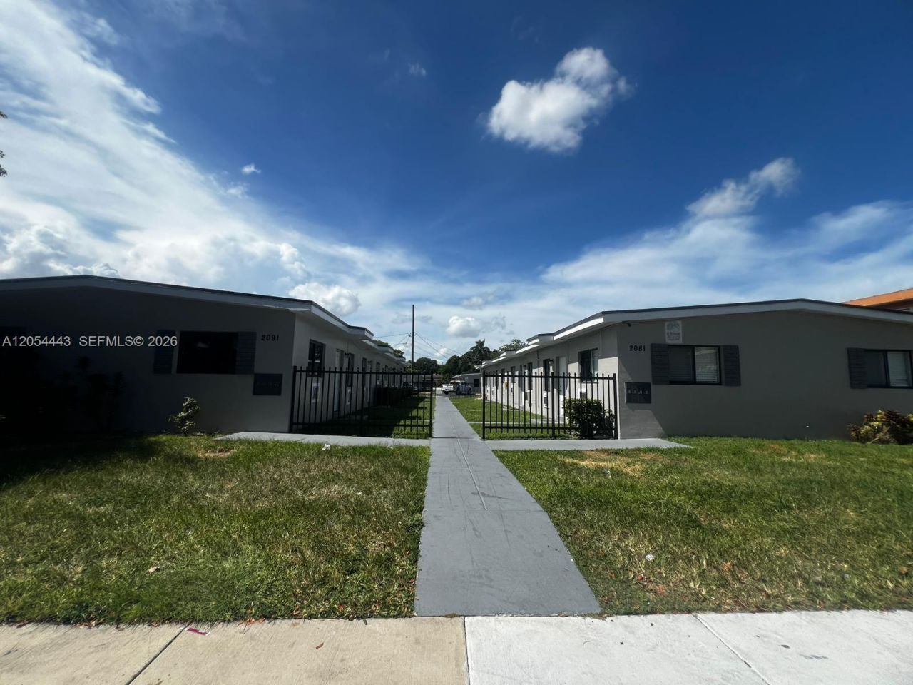 2081 NW 30st St , Unit 4, Miami, FL 33142 Photo