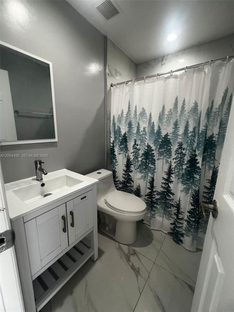 2090 NW 31th St, Unit 4, Miami, FL 33142 Photo
