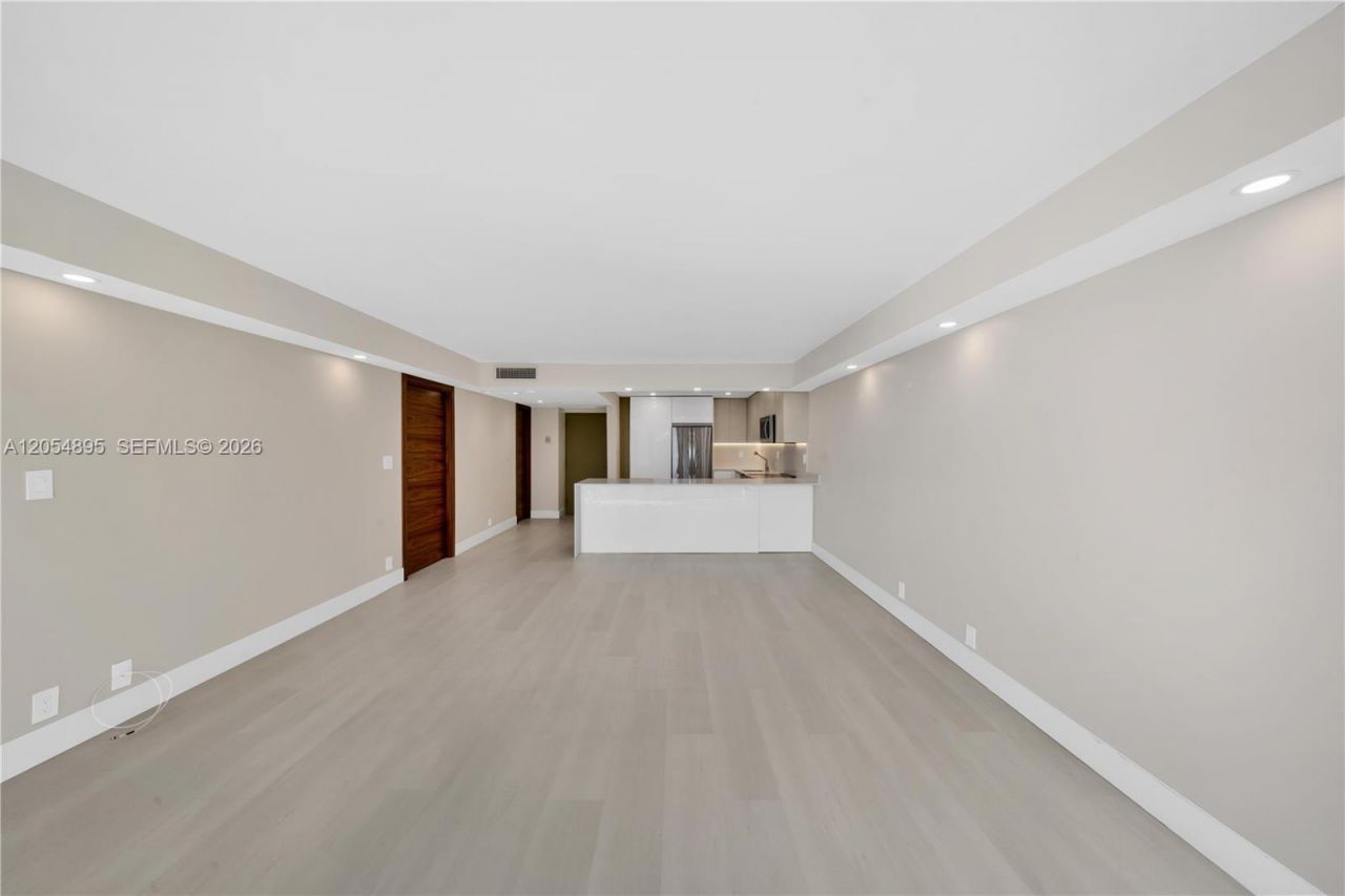 1865 Brickell Ave , Unit A606, Miami, FL 33129 Photo