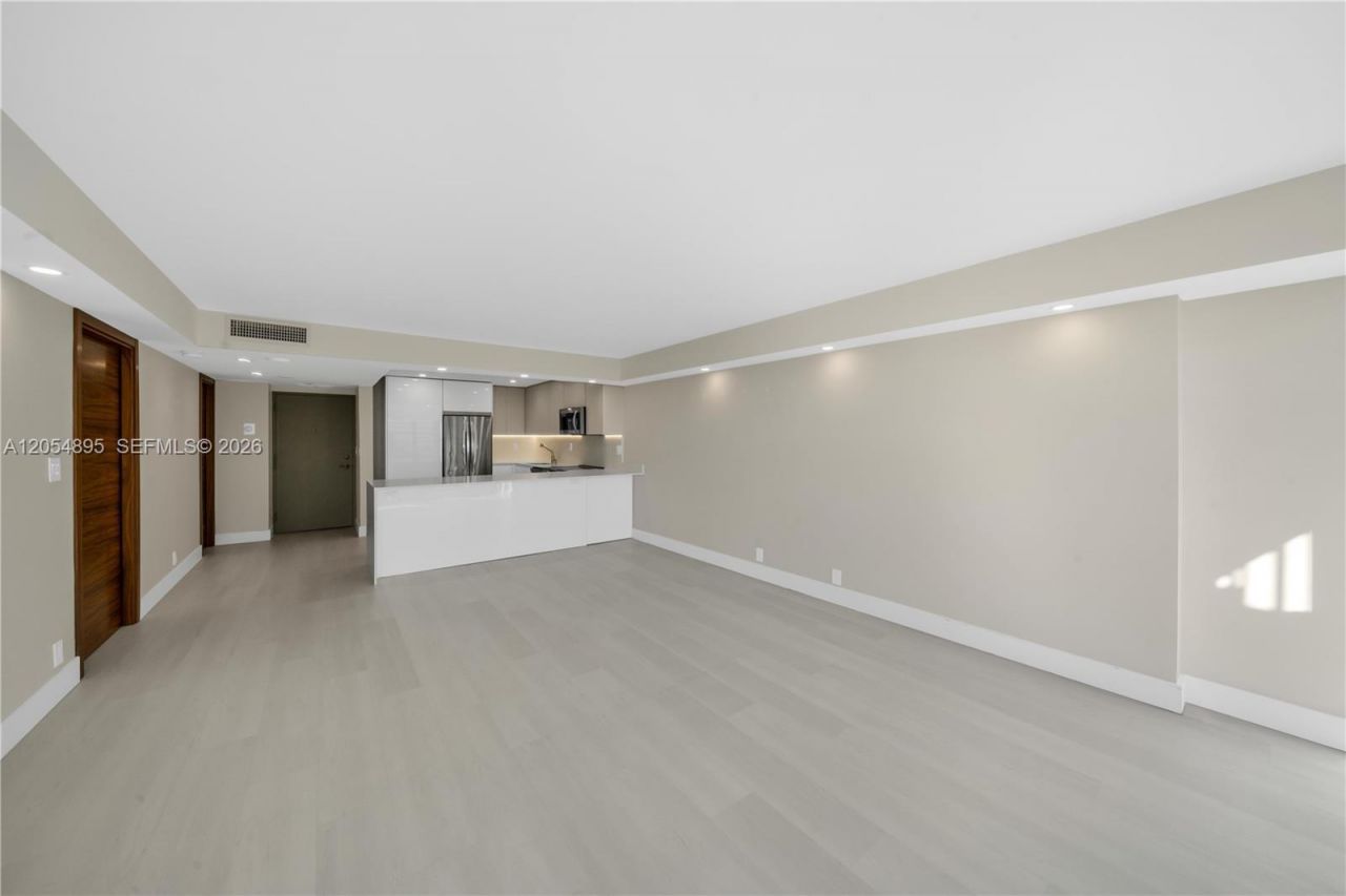 1865 Brickell Ave , Unit A606, Miami, FL 33129 Photo