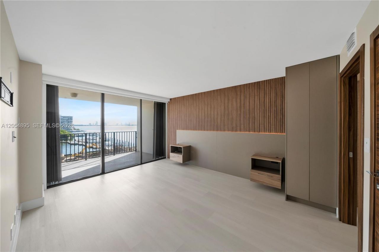 1865 Brickell Ave , Unit A606, Miami, FL 33129 Photo