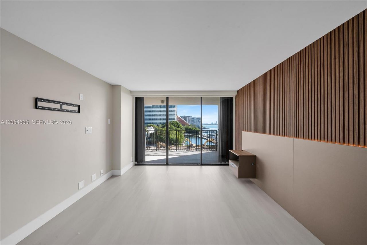 1865 Brickell Ave , Unit A606, Miami, FL 33129 Photo