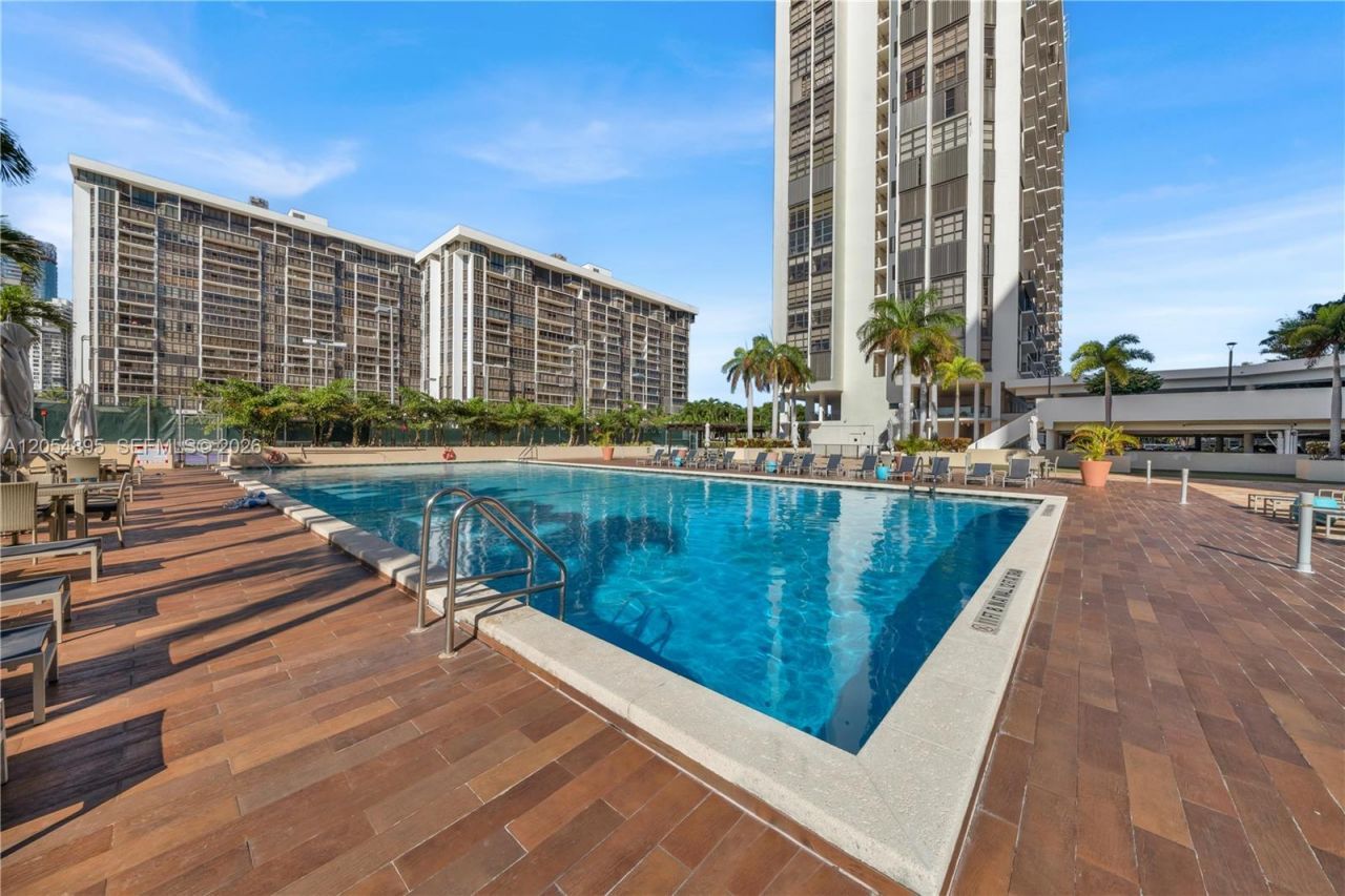 1865 Brickell Ave , Unit A606, Miami, FL 33129 Photo