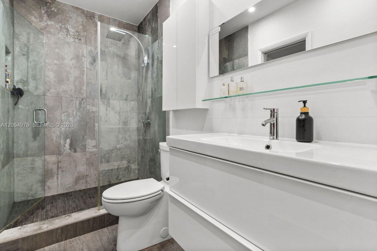 6511 Riviera Dr , Coral Gables, FL 33146 Photo