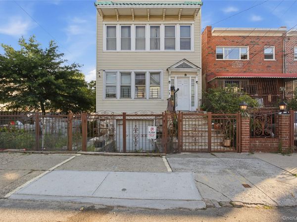 739 E 224th Street , Bronx, NY 10466