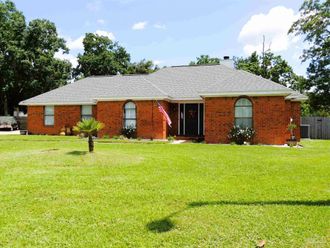 2794 Chickering Rd Pensacola, FL 32514