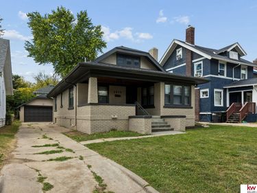 2859 Newport Avenue, Omaha, NE 68112