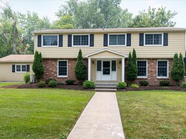 181 Halwill AKA 40 Parkledge Drive, Buffalo, NY 14226