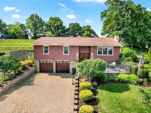 107 Tory Rd, Coraopolis, PA 15108