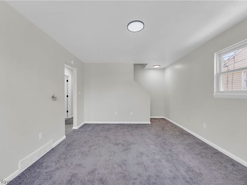 4417 E 156th Street , Cleveland, OH 44128 Photo 5